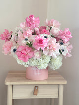 Pink vibes - roses, anemones, ranunculus and hydrangeas.