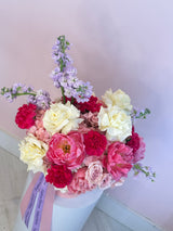 Blooming Love Box – Bright & Elegant Floral Arrangement