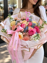 Pastel Love Story – Luxury Mixed Flower Bouquet