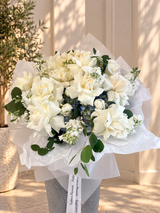 Cloud Nine – Luxury White & Blue Flower Bouquet