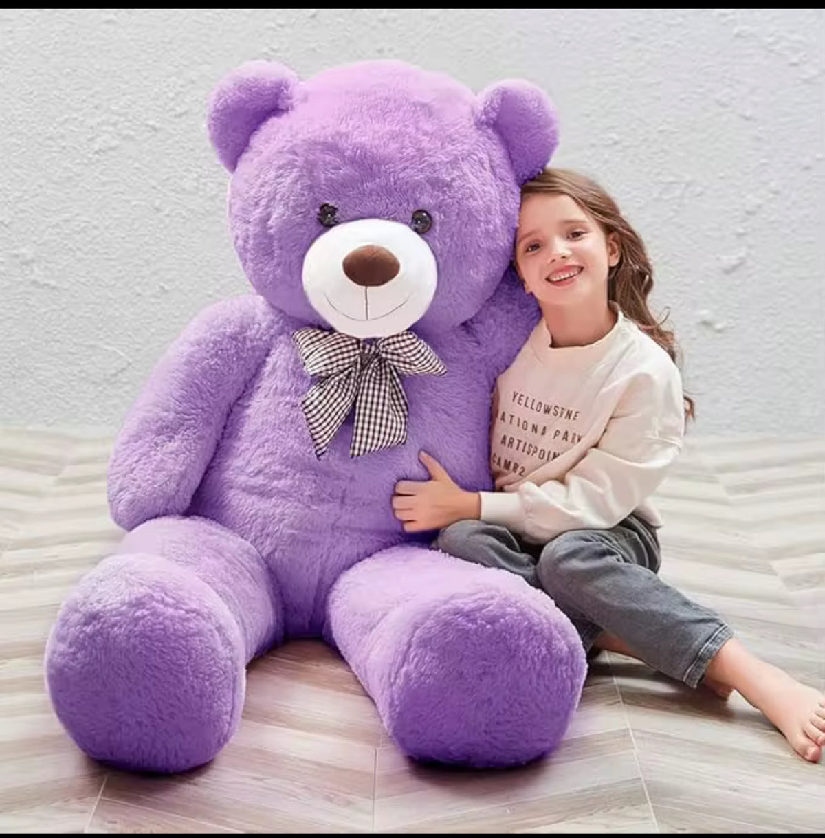 Gigantic 140cm (55 inches ) Teddy: Huggable Cuddles Await! – O&N