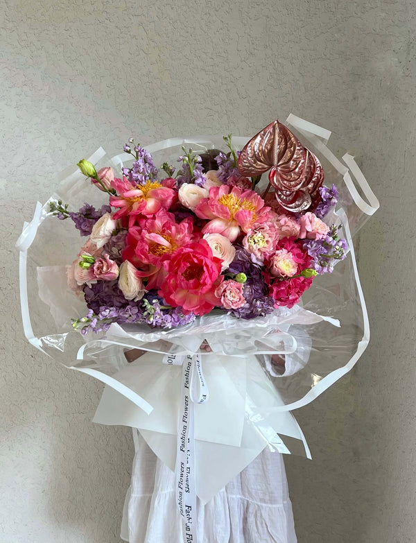 Monika - Bright and Exquisite European Bouquet