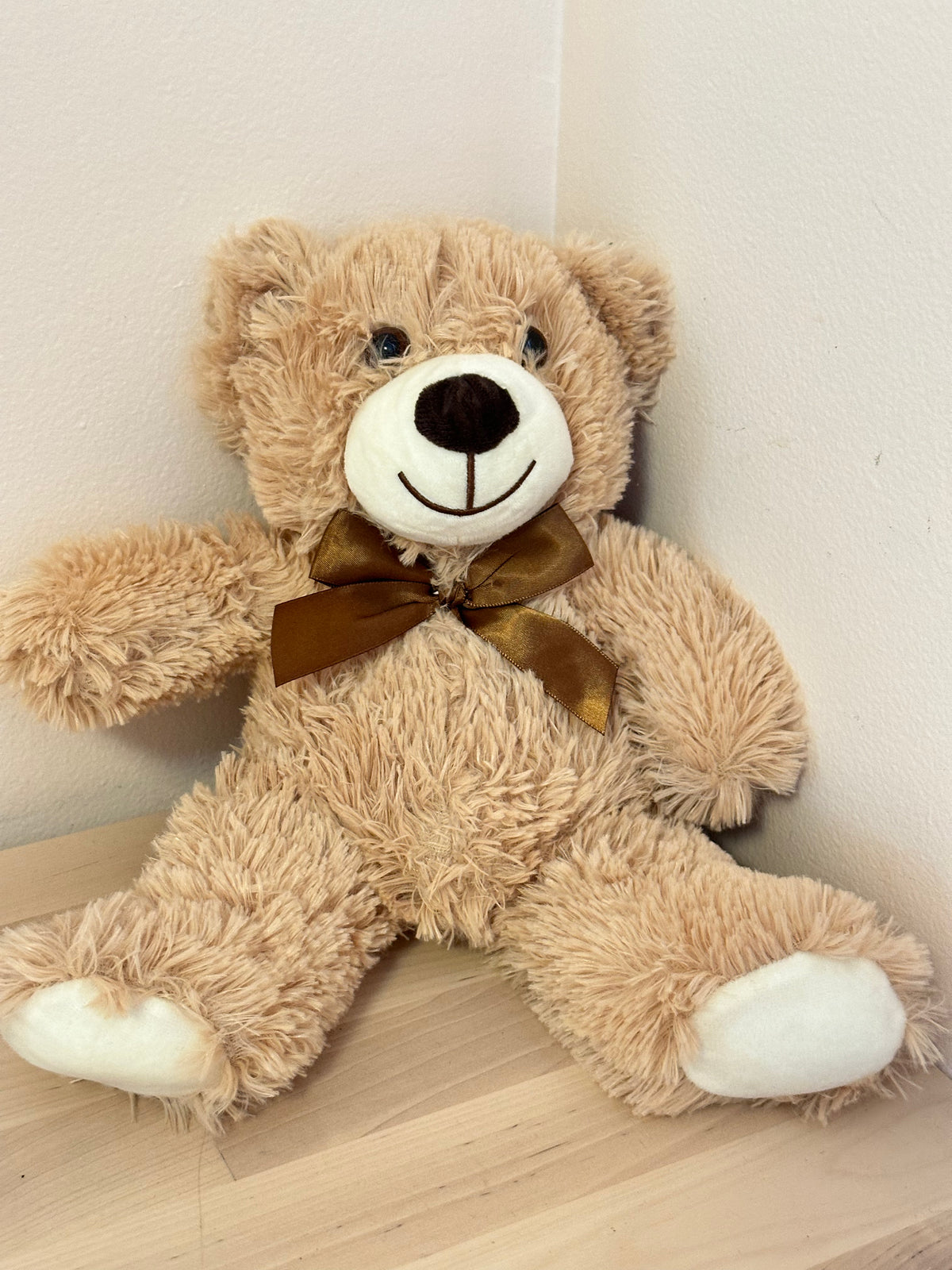 Teddy bear with heart ❤️ – O&N BLOOM BOUTIQUE LLC