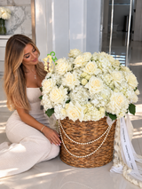 🤍 The White Pearl – Grand Luxury Flower Basket