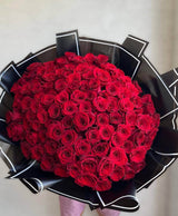 Crimson Elegance - 125 Stunning Red Roses for Timeless Memories